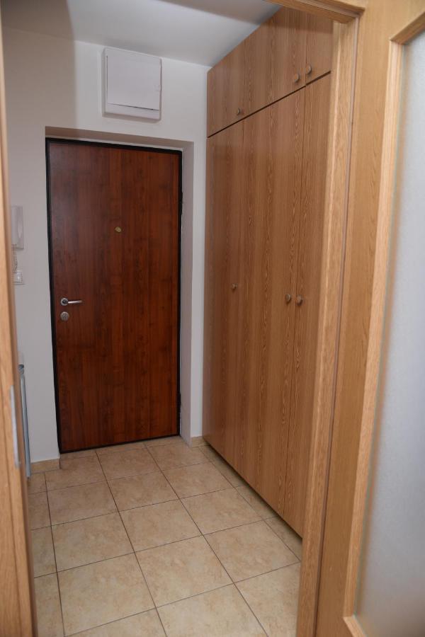 Studio Apartman Lukavica SJJ Buitenkant foto